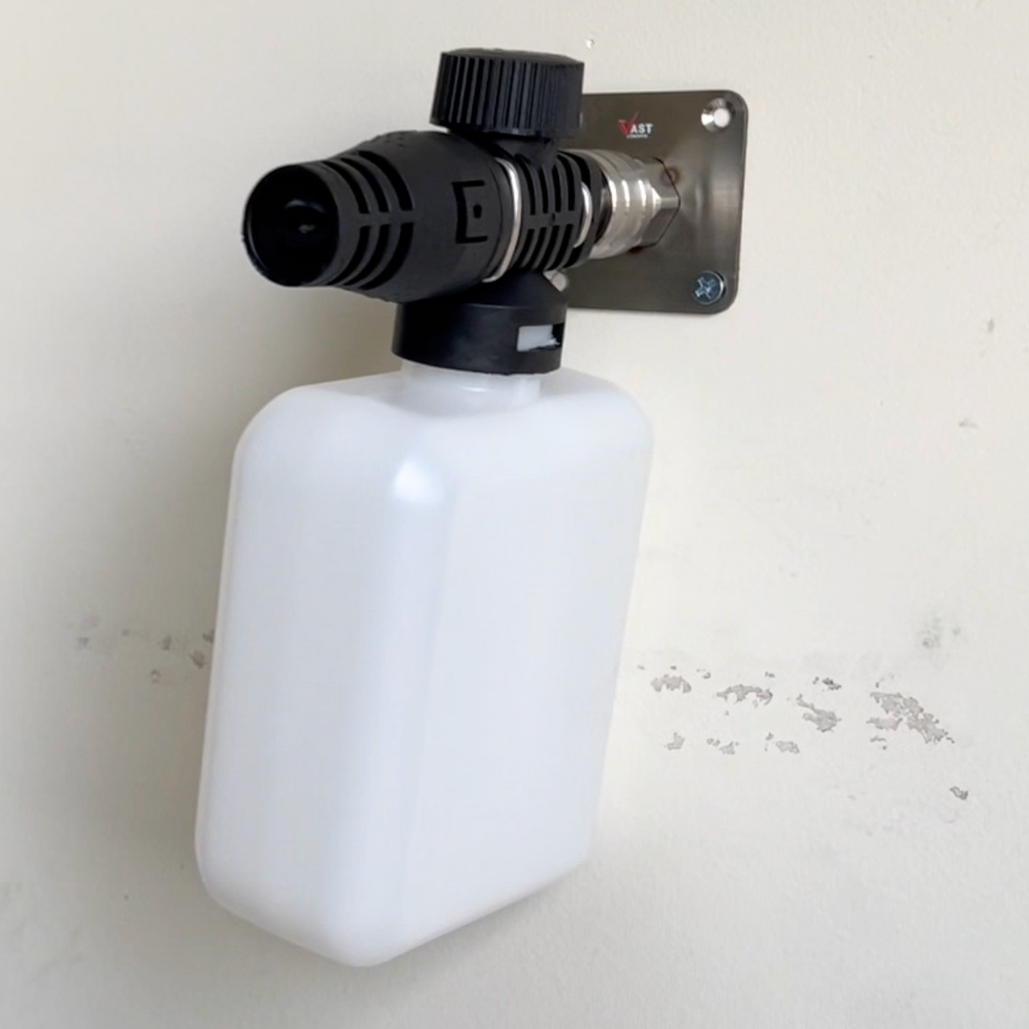 Quick-Release Stainless Steel Locking Foam Cannon & Air Tool Holder